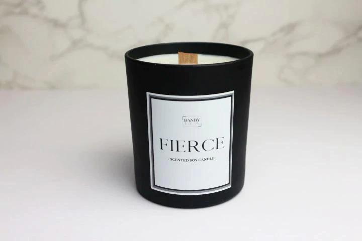 Fruity Oriental Scented Candle - Floral and Woody Base for Gourmet Luxury Ambiance with wood wick for a calming crackling sound
